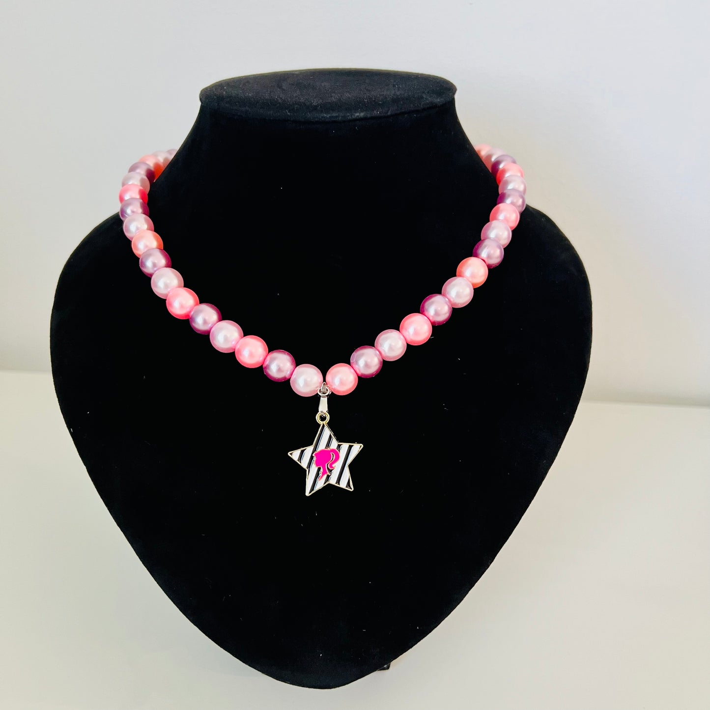 Pearly Barbie [Necklace and Bracelet]