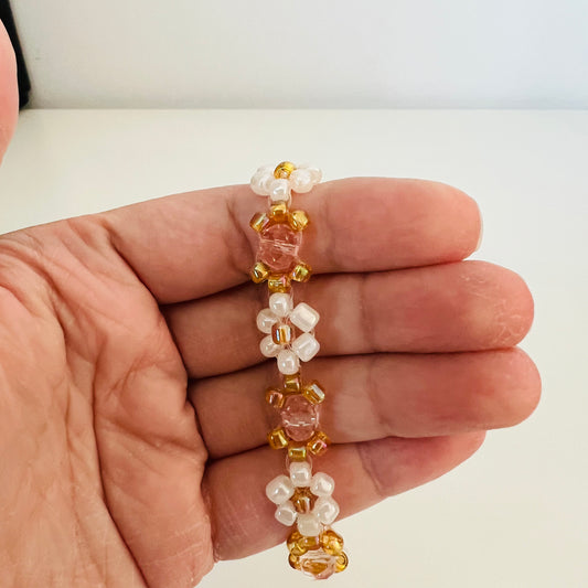 Beaded Daisy Bracelet